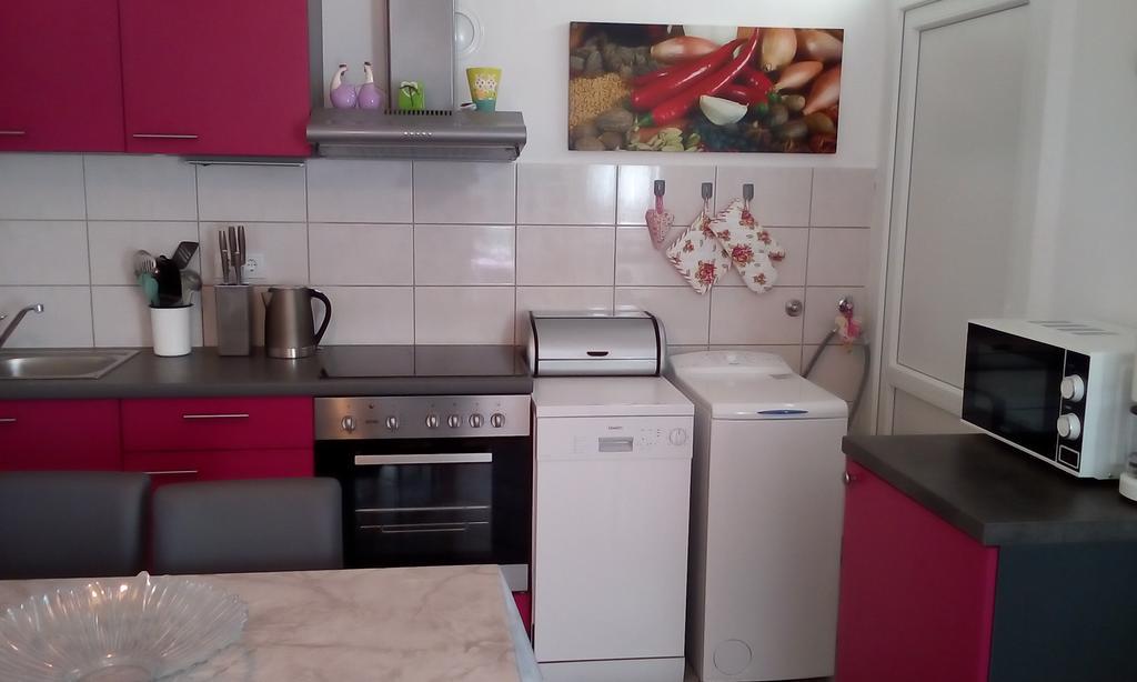 Apartment Masa พิโรวัซ ภายนอก รูปภาพ