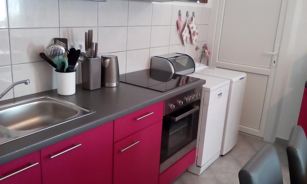Apartment Masa พิโรวัซ ภายนอก รูปภาพ