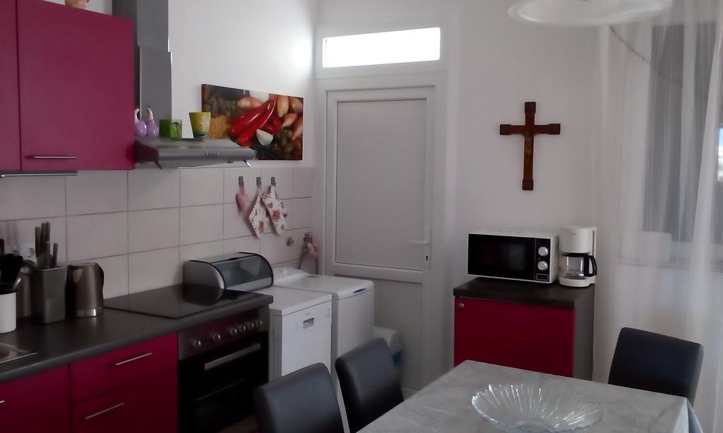 Apartment Masa พิโรวัซ ภายนอก รูปภาพ